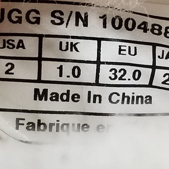 UGG Youth Classic Short Boot, Black Sparkle Sequins, Girls Size 2 / 32 - Picture 12 of 12